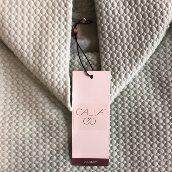 Calia pullover top - Picture 3 of 3